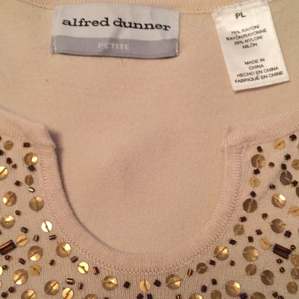 Sweater - Picture 3 of 4